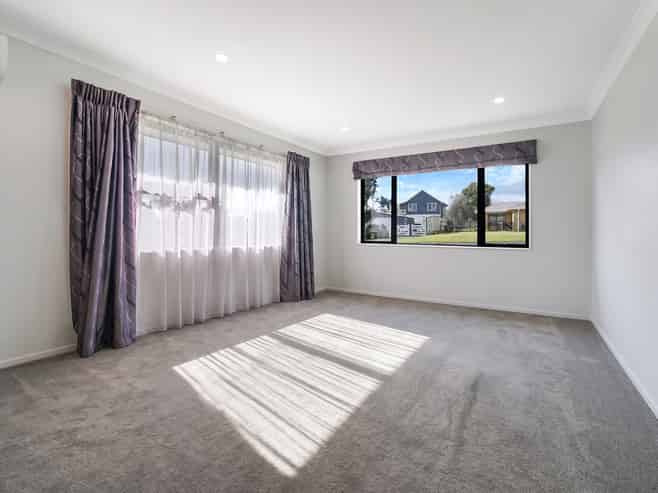 5 Keven Road, Clarks Beach