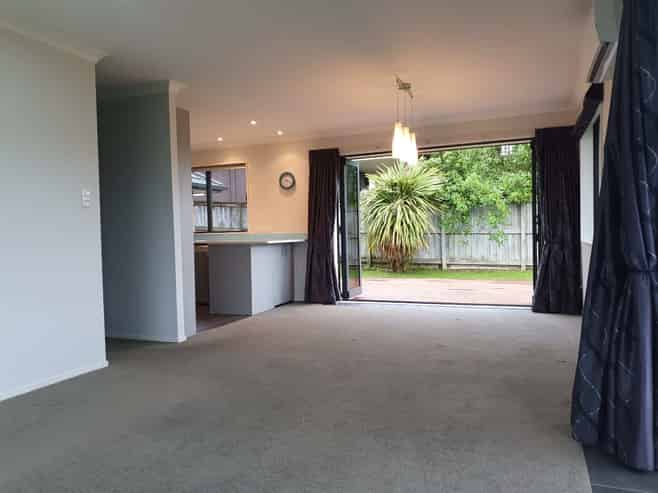 5 Keven Road, Clarks Beach