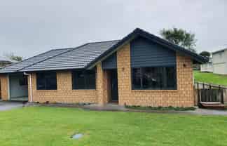 5 Keven Road, Clarks Beach