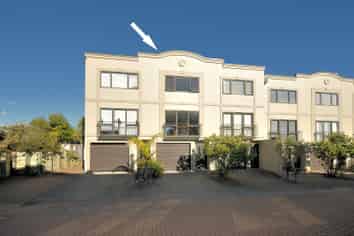 8b/168 Mokoia Road, Birkenhead