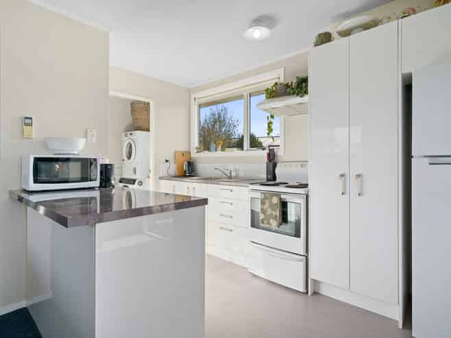 1A Creswell Place, Leamington