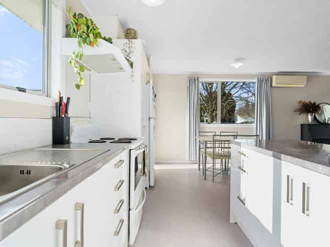 1A Creswell Place, Leamington
