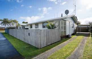 1A Creswell Place, Leamington