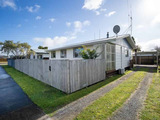1A Creswell Place, Leamington