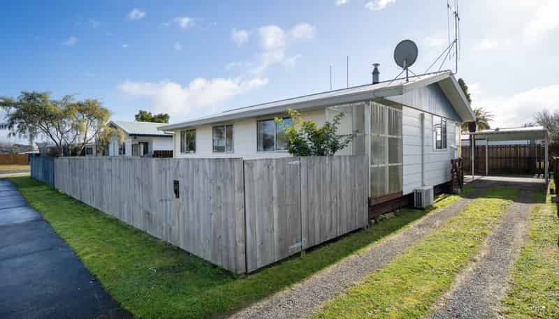1A Creswell Place, Leamington