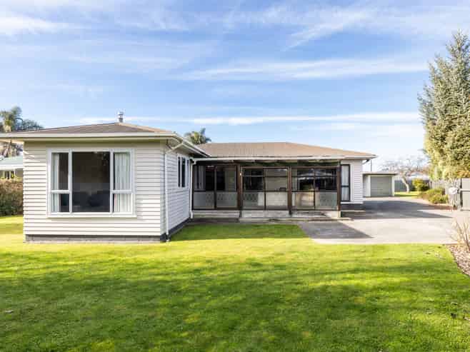 14 Corbett Place, Onekawa
