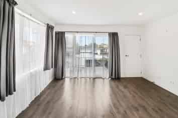 10/67A Princes Street, Otahuhu