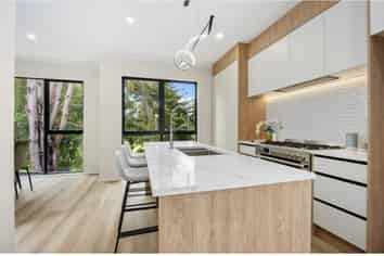 11D Norman Lesser Drive, Saint Johns