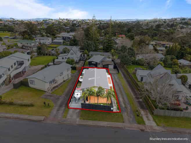8 Dobell Road, Stanmore Bay