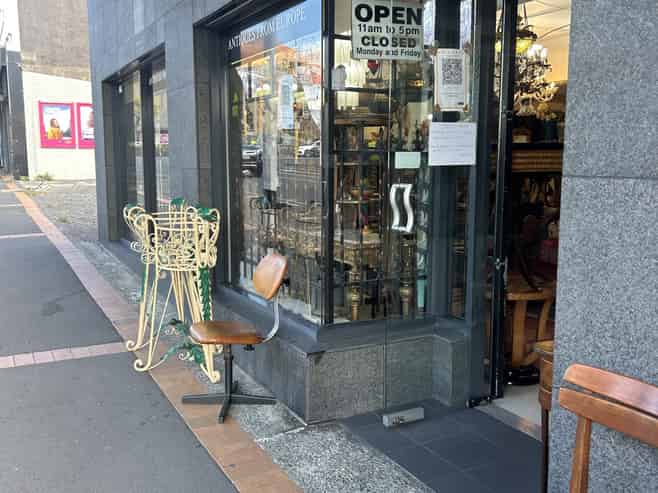 Prime Parnell retail treasure