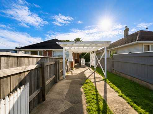1009 High Street, Avalon