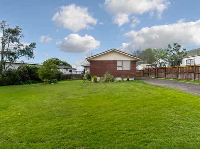 59 Hollyford Drive, Clover Park