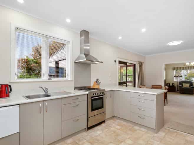 92 Stokes Valley Road, Stokes Valley