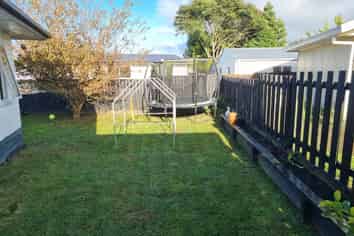 52 Tuhikaramea Road, Dinsdale