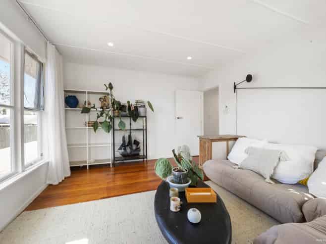 787 Te Atatu Road, Te Atatu Peninsula