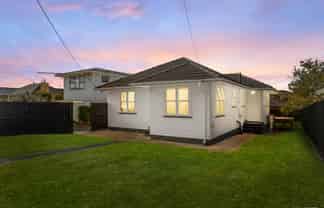 787 Te Atatu Road, Te Atatu Peninsula