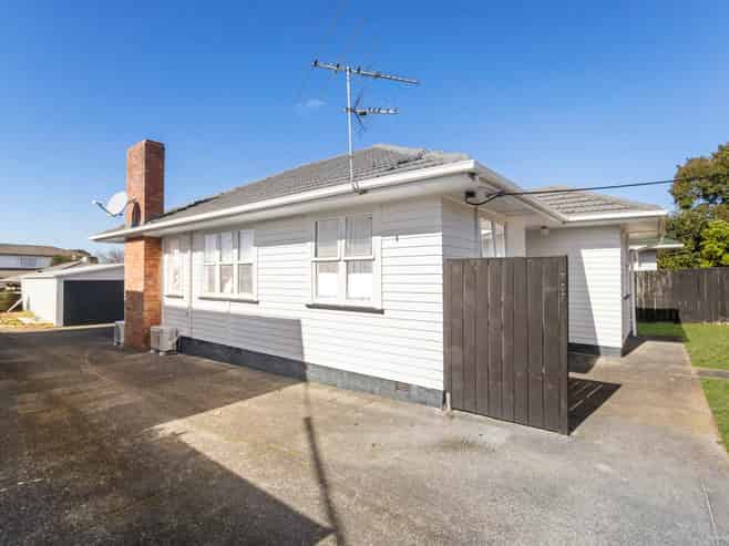 787 Te Atatu Road, Te Atatu Peninsula
