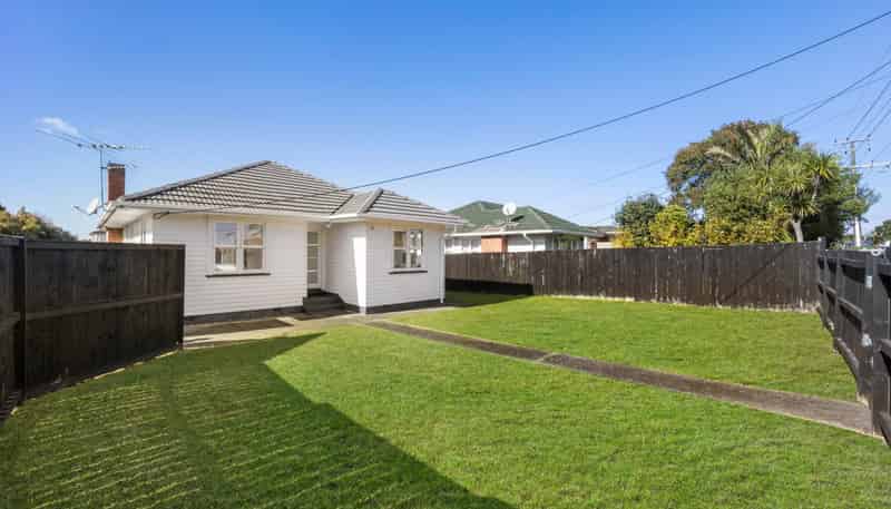 787 Te Atatu Road, Te Atatu Peninsula