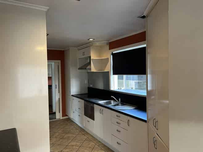 328 Kennedy Road, Onekawa