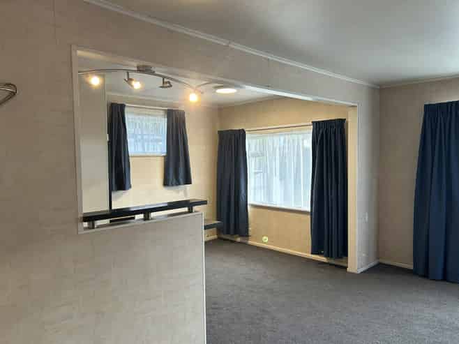 328 Kennedy Road, Onekawa