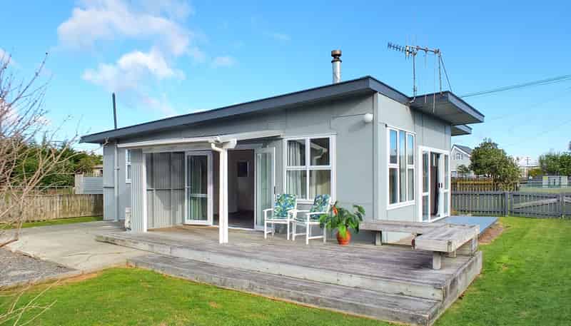 27 Roore Street, Foxton Beach
