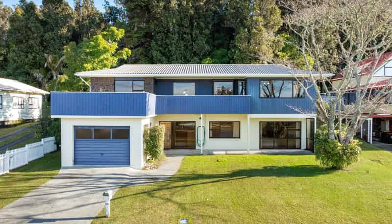 115 Park Avenue, Whangamata