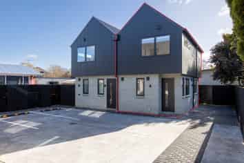 4 & 5/12 Newbridge Place, Ilam
