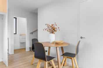 4 & 5/12 Newbridge Place, Ilam