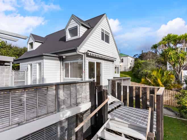 18A Bannerman Road, Western Springs