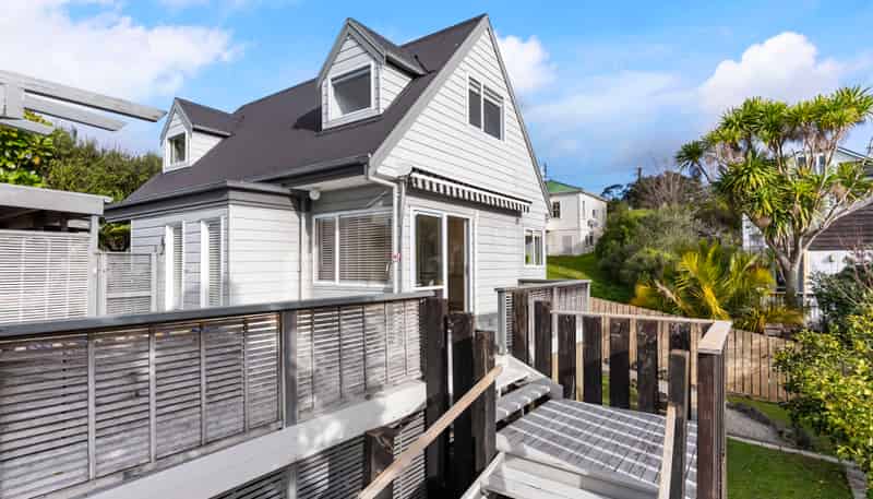 18A Bannerman Road, Western Springs