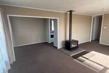 17 Burns Street, Dannevirke