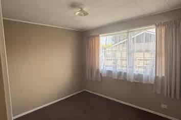 17 Burns Street, Dannevirke