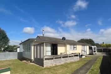 17 Burns Street, Dannevirke