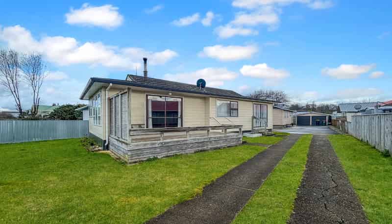 17 Burns Street, Dannevirke