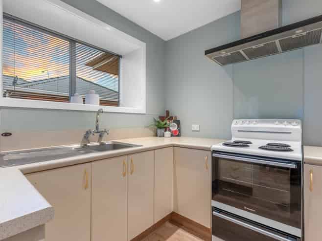 2/126 Opawa Road, Opawa