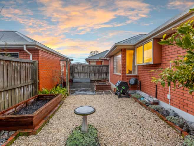 2/126 Opawa Road, Opawa