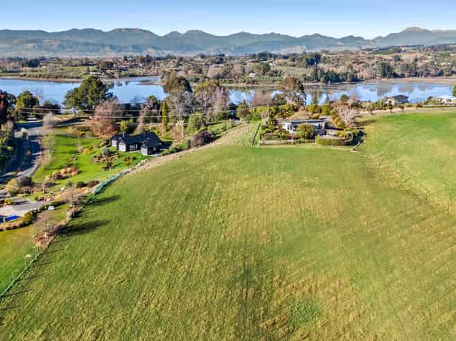 71 Bronte Road East, Tasman