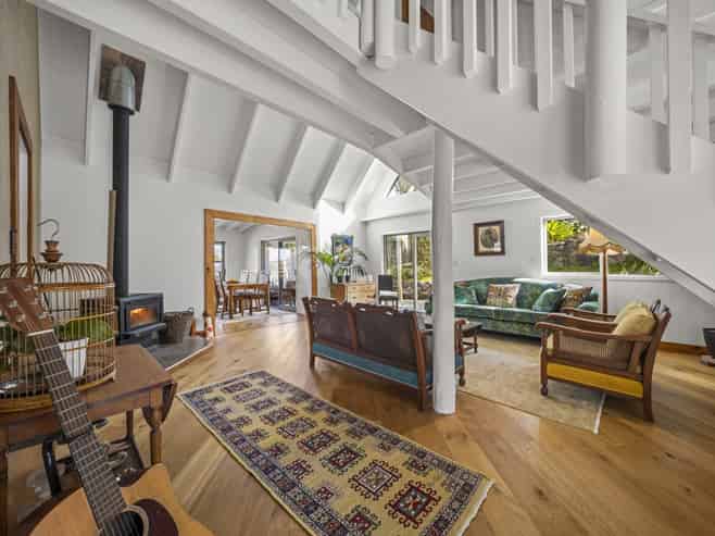 37 Main Road, Raglan