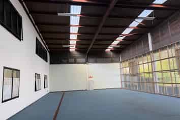 Large-Format Retail Opportunity in Browns Bay
