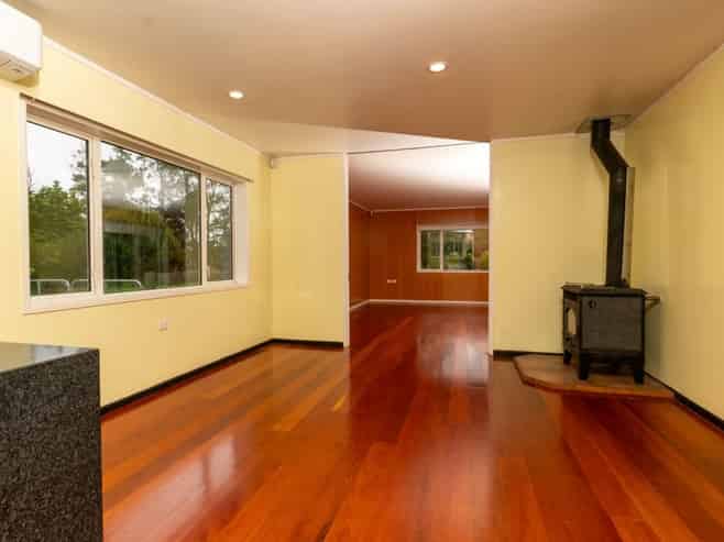 1284 Dairy Flat Highway, Dairy Flat