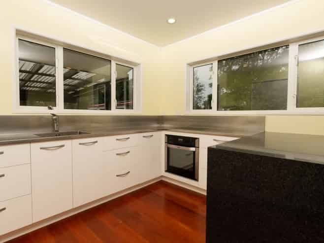 1284 Dairy Flat Highway, Dairy Flat