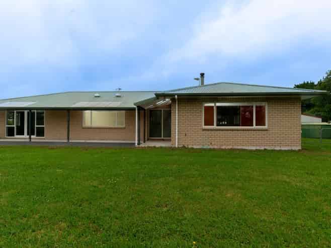 1284 Dairy Flat Highway, Dairy Flat