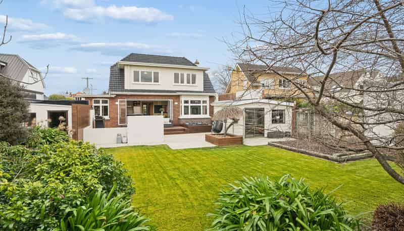 17 Wilson Avenue, Saint Clair