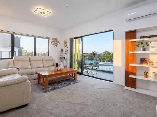 4/43A Waimumu Road, Massey