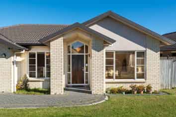6 Banshire Close, Flat Bush