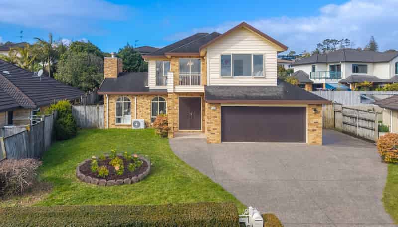 132 John Brooke Crescent, East Tamaki Heights