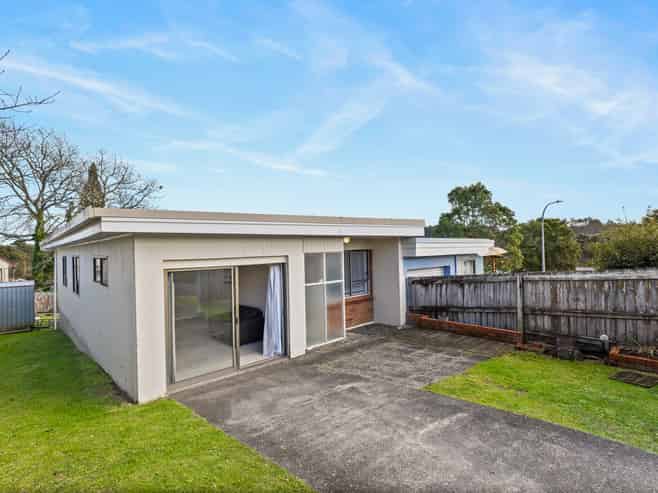 1/2 Simon Ellice Drive, Bayview