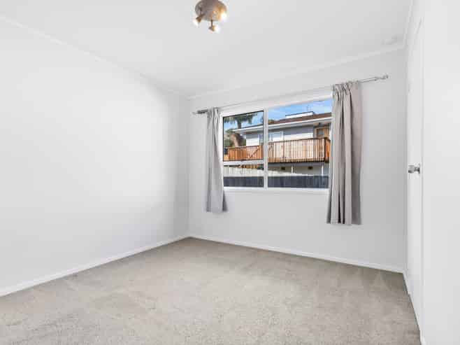 1/2 Simon Ellice Drive, Bayview