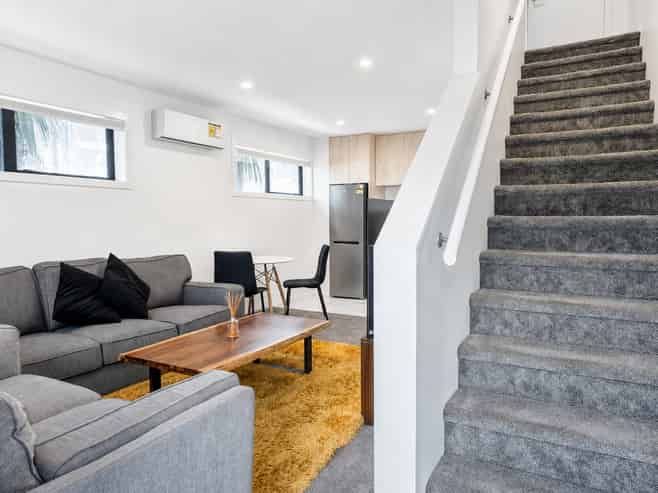 2/83 Vodanovich Road, Te Atatu South