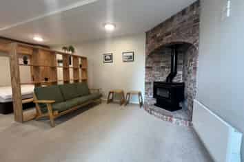 Ground Flo/39a Mantell Street, Seatoun